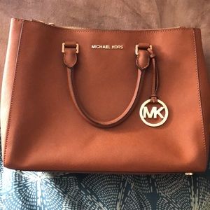Michael Kors Sutton